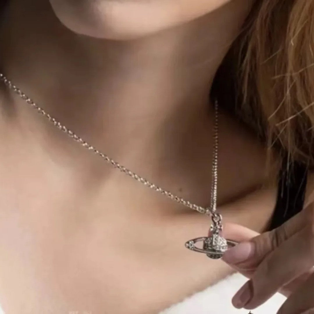ASTRID Classic Saturn Necklace