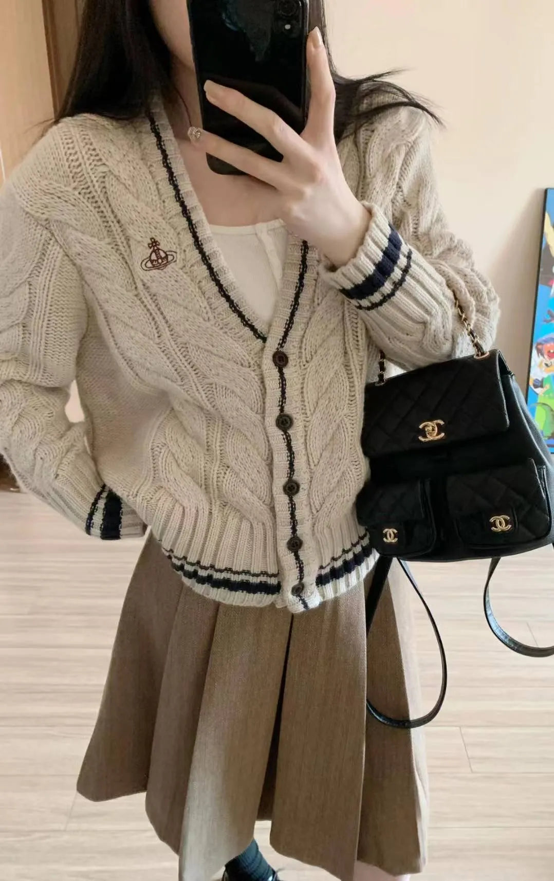 Cable Knit Crest Button Cardigan