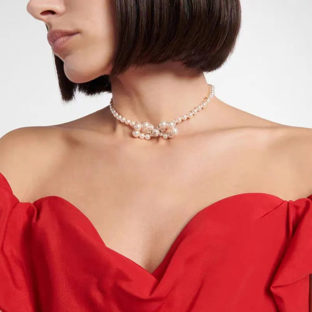 VIVIANA Pearl Bow Necklace