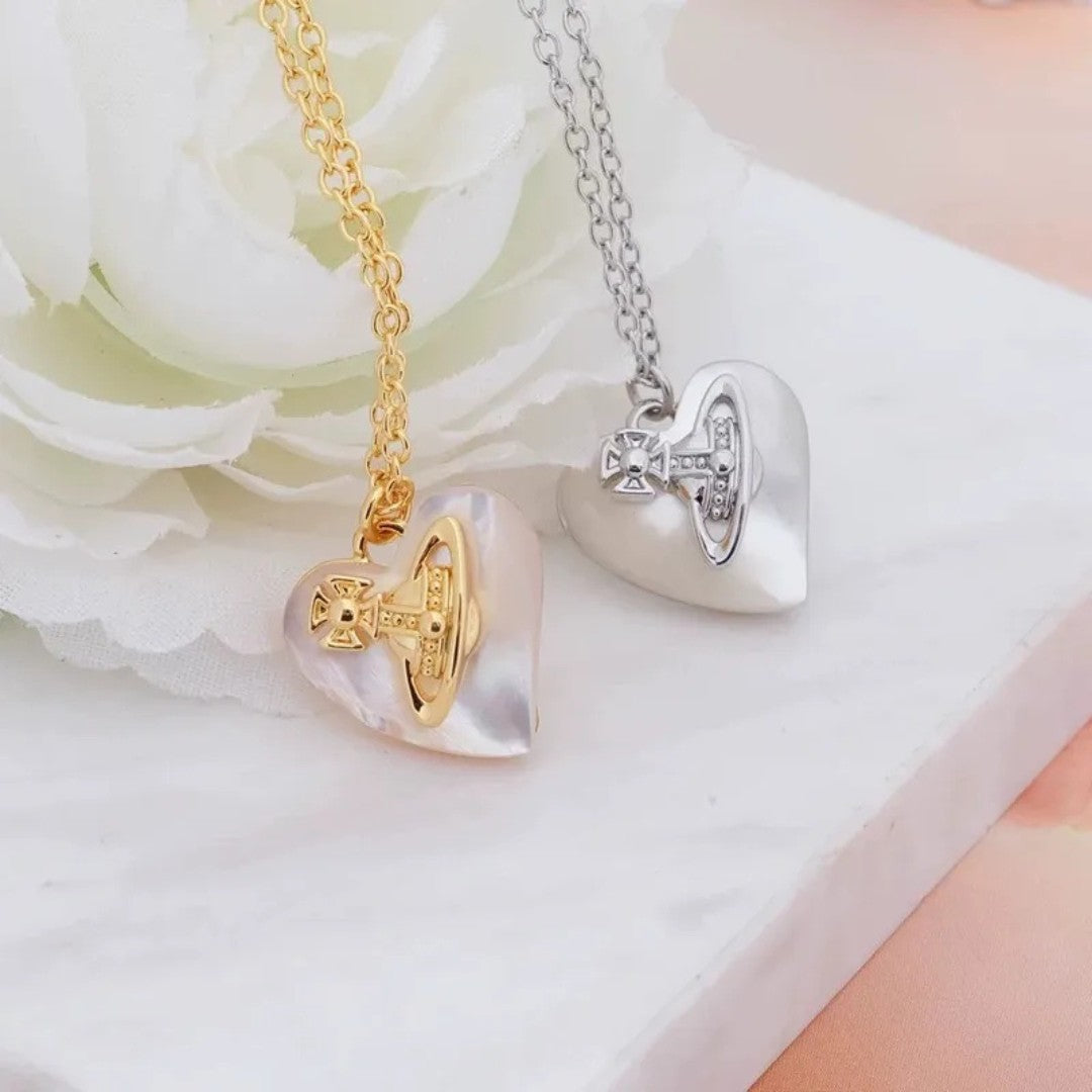 Big Saturn Seashell Heart Necklace