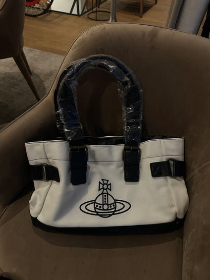 Vwnana Cream leather messenger bag (with dust bag)