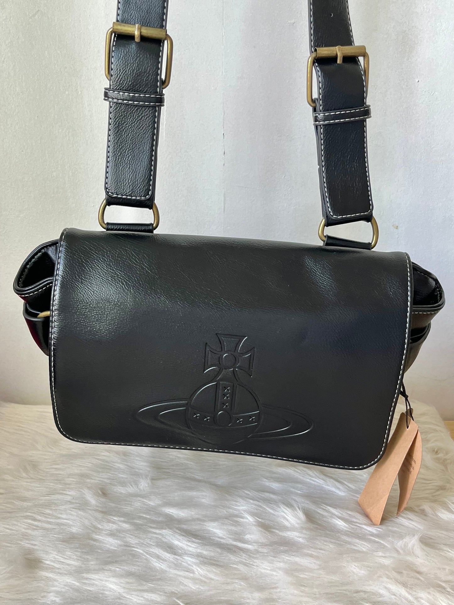 Vwnana Crossbody Leather bag (with dust bag)