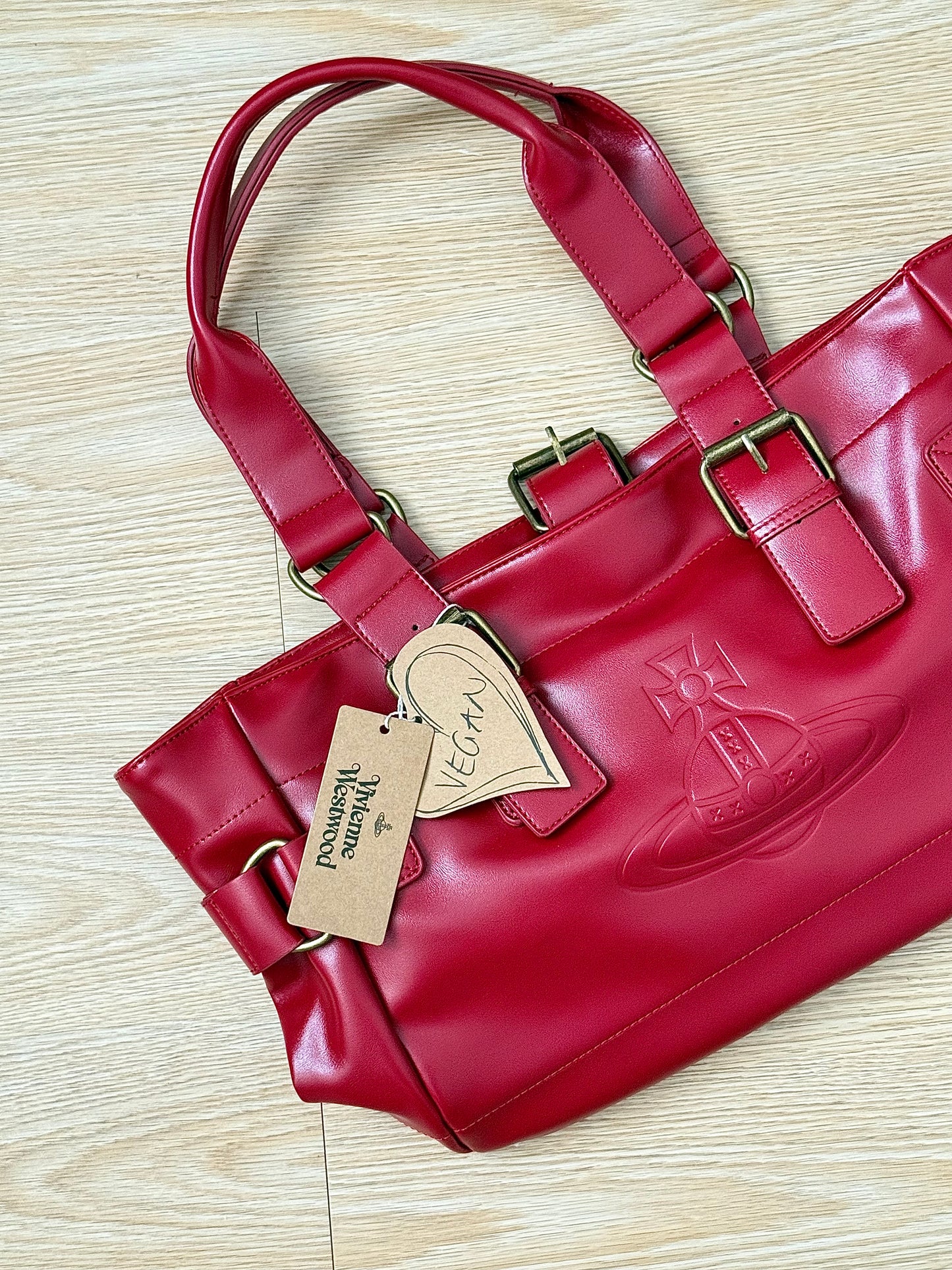 Cherry red Vwnana’s leather messenger bag (with dust bag) + free cardholder gift